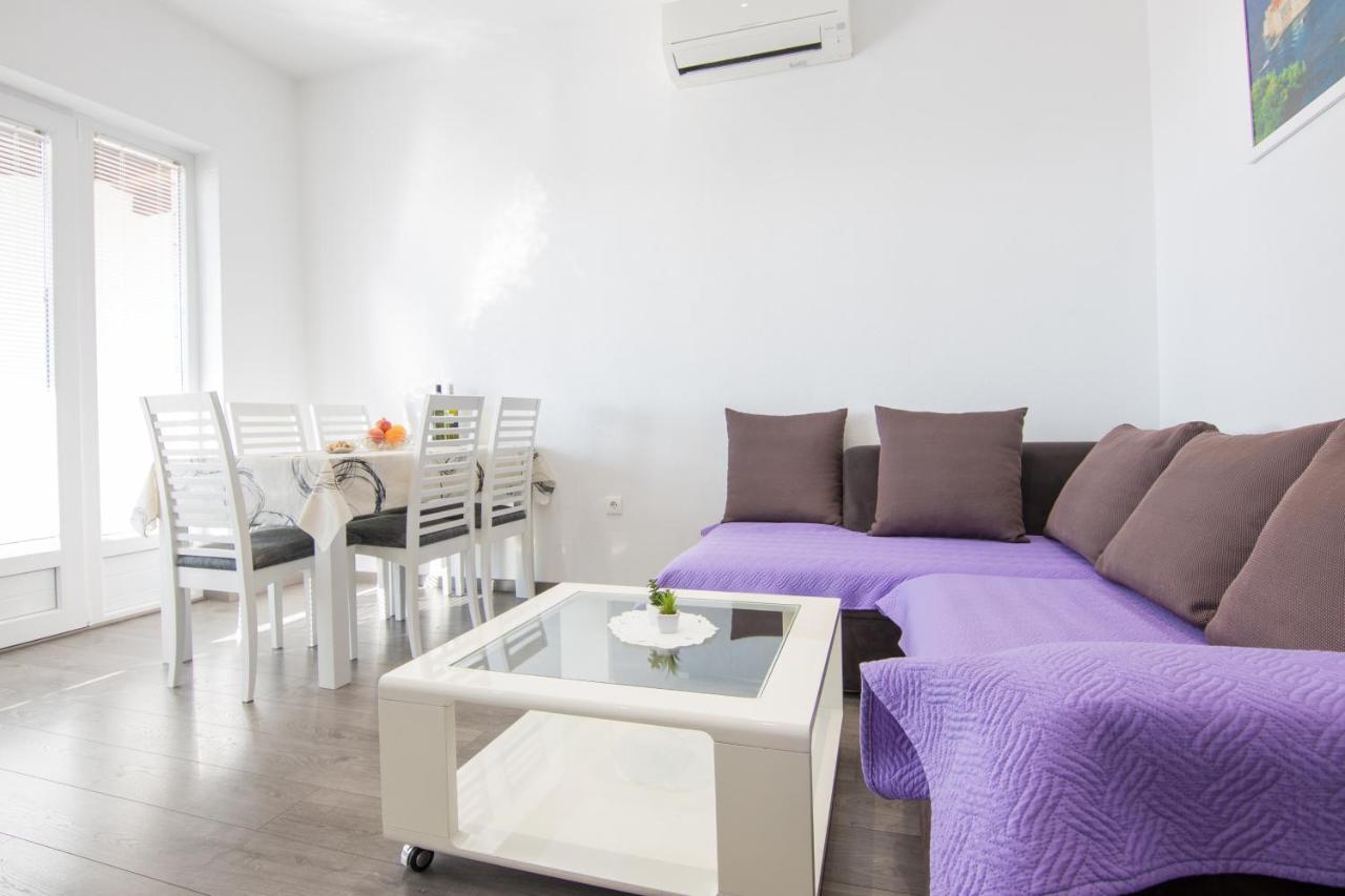 Apartments Mate Tučepi Eksteriør billede