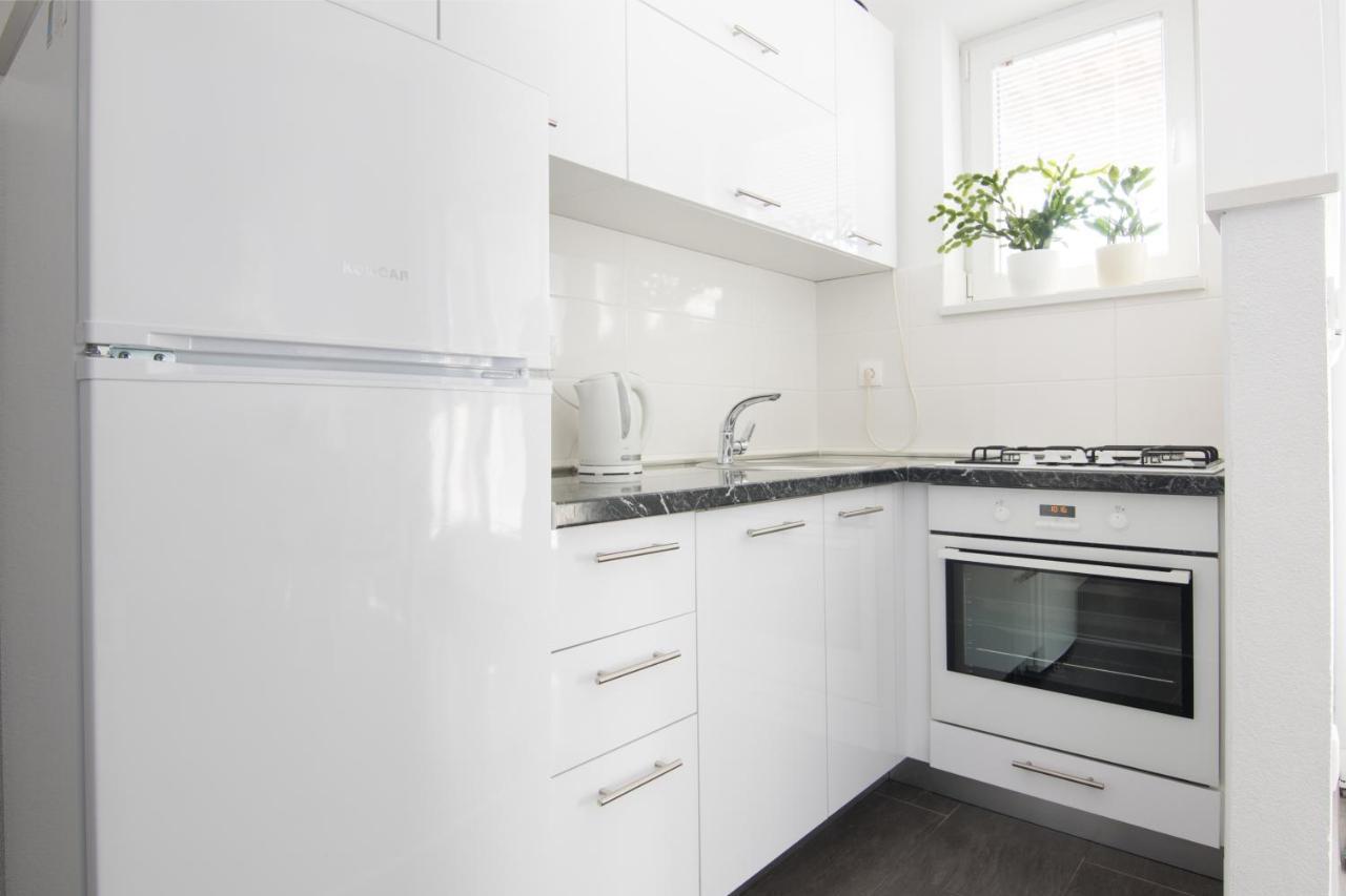 Apartments Mate Tučepi Eksteriør billede